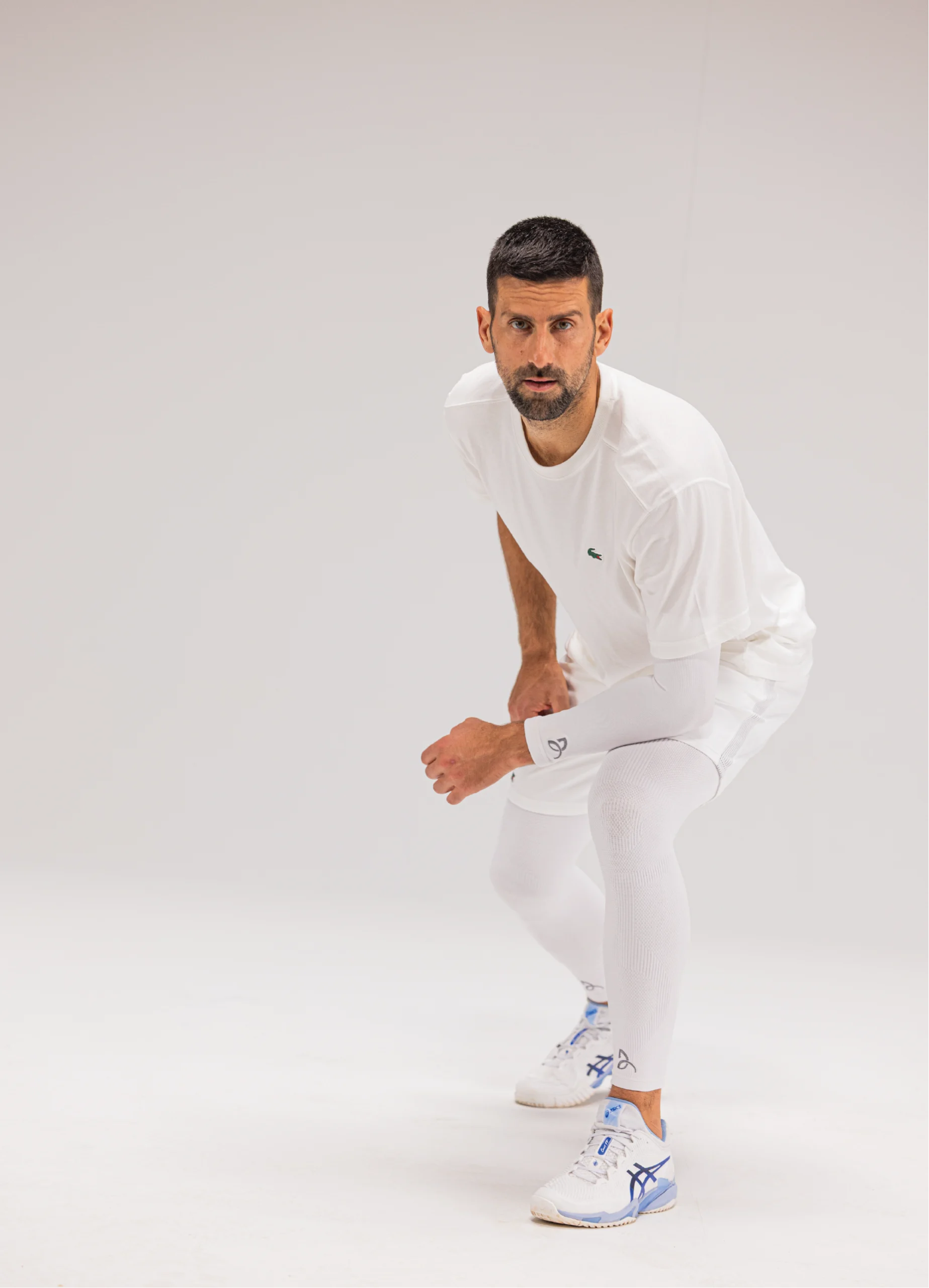 Novak_hero_leg